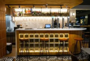 bar lounge hotel alameda