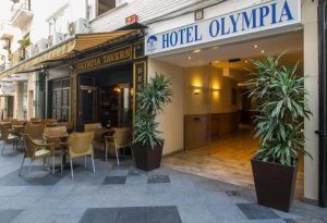 entrada hotel city olympia