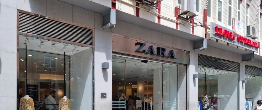 puerta zara benidorm